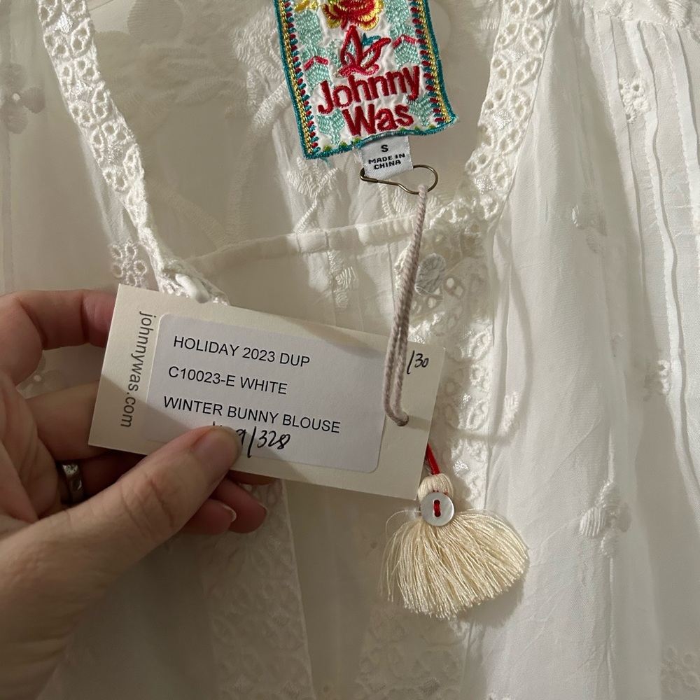Johnny Was Embroidered Blouse - Picture 3 of 4